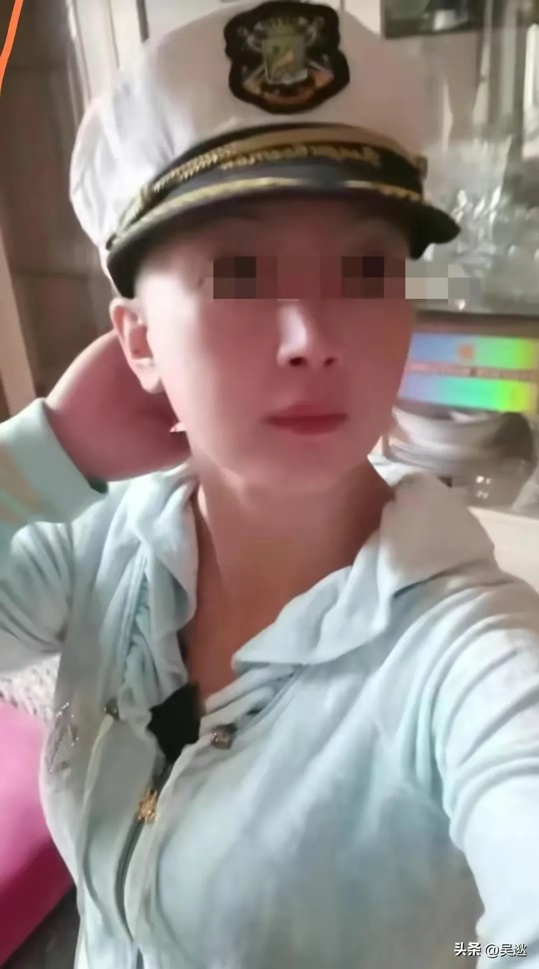 地铁低素质女子打人被拘期满后怼网友:关你屁事.我打的是人