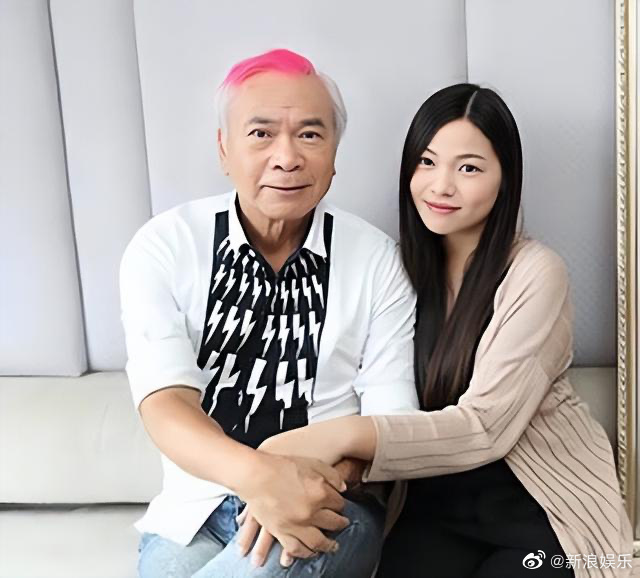 72岁TVB男星李龙基将迎娶小36岁女友王青霞.7套房产已转移
