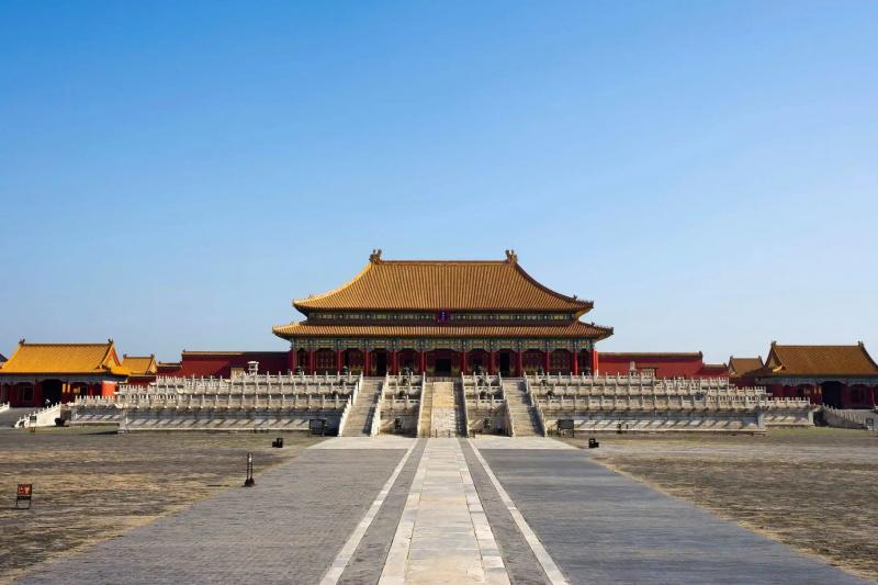 去过故宫三大殿的都知道里面是没有一棵树的，原因何在？